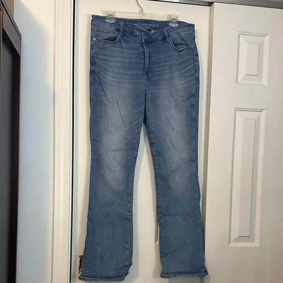 American Eagle Outfitters Women's Denim High Rise Skinny Kick - Picture 1 of 5